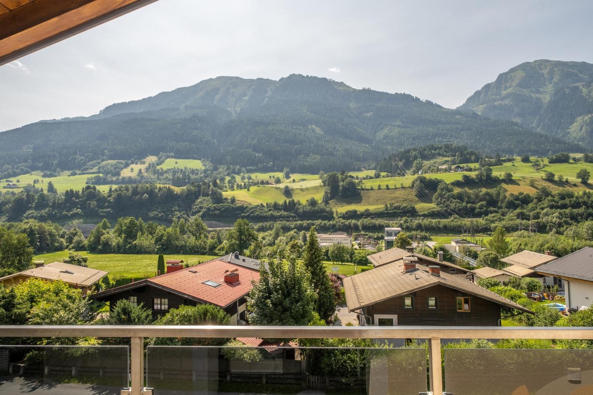 Alpha Apartments Schwarzach im Pongau Exterior photo